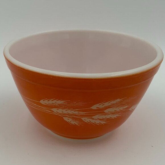Vintage Pyrex Autumn Wheat Burnt Orange Small Mixing Bowl - Picture 1 of 7